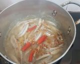 Hình bước làm 2 của món Cá cơm kho cay