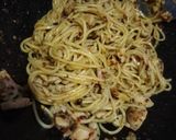 Foto langkah ke 6 dari resep Chicken Spaghetti Aglio E Olio.