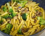 Foto del paso 5 de la receta: Macarrones con brócoli y champiñones