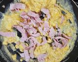 Foto del paso 6 de la receta: 🍳Huevos revueltos c/ lomito ahumado 5 especias -Paprika, cúrcuma, pimienta, coriandro y fenogreco🍳