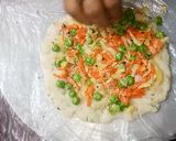 A picture of step 6 of Sooji Veggie mini squares.