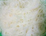 Foto langkah ke 1 dari resep Bihun Kangkung Pedas.