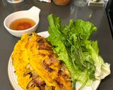 A picture of step 6 of Vietnamese Crepe (Bánh Xèo).