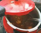 A picture of step 2 of Aloo-Tamatar ki Rasedar sabji😋.
