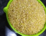 A picture of step 1 of Broken wheat Lapsi.
