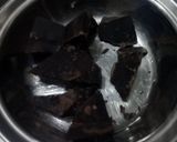 A picture of step 2 of ચોકો ચિપ્સ.