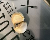 Une image de l'étape 6 de Gambas sauvages géantes marinées aux tomates, ail, citron et coriandre.