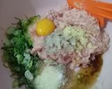 Foto langkah ke 1 dari resep Udang Ayam gulung.
