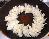 A picture of step 4 of Fried and Boiled Gyoza.