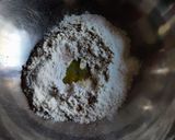 A picture of step 1 of Red Hot Steamed Momos.