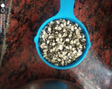 முருங்கைக்கீரை கருப்பு உளுந்து கஞ்சி ரெசிபி ஸ்டேப் 2 புகைப்படம்