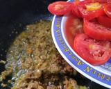 A picture of step 2 of Turai qeema Hara masala ♥️.