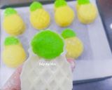 Hình bước làm 4 của món Bánh dứa Đài Loan hình trái dứa