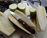 Foto del paso 4 de la receta: Tronquitos de calabacín rellenos de pollo y verduras
