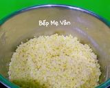 Hình bước làm 2 của món Xôi bắp đậu xanh hành phi