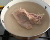 Foto del paso 1 de la receta: Consomé con huevo