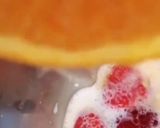 Une image de l'étape 3 de Milkshake groseilles fraises orange.
