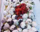 Foto del paso 1 de la receta: Perlas de mozzarella con finas hierbas