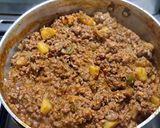 Foto del paso 3 de la receta: Relleno de carne tipo salteño