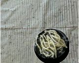 Foto langkah ke 3 dari resep Stik bawang renyah (no telur).