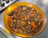 Une image de l'étape 22 de Lentilles vertes au lard, pommes fruits et carottes.