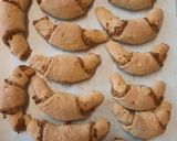 Diós, mákos kifli recept fázis 5 fotója