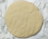 Foto del paso 3 de la receta: Pasta Frola rellena de mermelada de melocotón