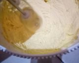 Foto langkah ke 3 dari resep Cake tape toping keju almond.