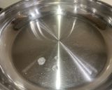 Hình bước làm 1 của món Cách Chiên Cá Bằng Chảo Inox và Cách Rửa Chảo Inox Bị Cháy