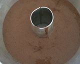 Foto langkah ke 5 dari resep Double Chocolate Butter Chiffon *M29.