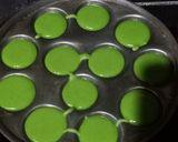 Foto langkah ke 2 dari resep Kue Cubit Pandan Anti Ribet (no mixer).