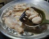 Foto langkah ke 2 dari resep Ayam kuah merah (angkak).