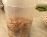 Foto del paso 2 de la receta: Jibia en salsa de almendras