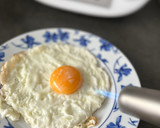 Foto del paso 5 de la receta: Huevo frito a mi manera