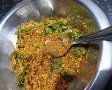 A picture of step 4 of Brinjal potato stuffed sabji.