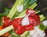 Foto del paso 1 de la receta: Fumet de gambas con mero y patatas