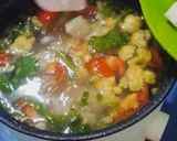 Foto langkah ke 3 dari resep #270 Vietnamese tofu, tomatoes and egg drop soup.