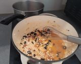 Une image de l'étape 7 de Risotto au chorizo tomates confites et olives noires.