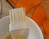 Foto del passaggio 2 della ricetta Fagottini di zucca con mozzarella e muddica, al forno