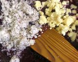 A picture of step 3 of Strawberry and blueberry Modak.