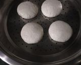 A picture of step 6 of Riceidli With Besan Chutney.