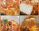 A picture of step 2 of Noodles in Canned Mackerel Tomato Sauce.
