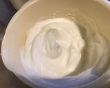 Une image de l'étape 3 de Îles flottantes aux amandes et caramel.