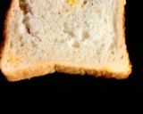A picture of step 5 of Aloo toast.