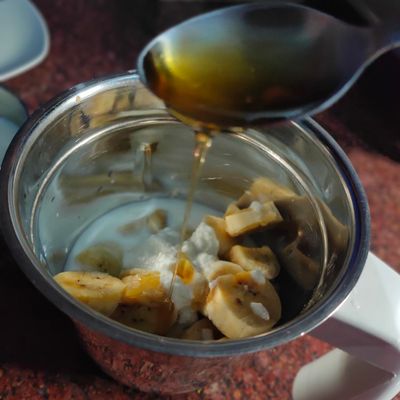 Making Apple Mash - Mashed Banana Apple (Recipe In Hindi)
