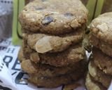 Foto langkah ke 7 dari resep Diet Cookies Tepung Gandum (eegless).