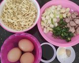 Foto langkah ke 1 dari resep Martabak mie.