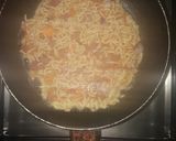 A picture of step 4 of Indomie pizza.