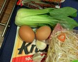Foto langkah ke 1 dari resep Indomie Goreng Digoreng.