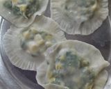 A picture of step 4 of Ravioli in pesto sauce.